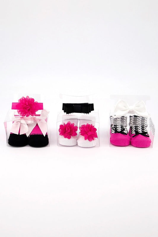 Hudson Baby 3 Pairs Sock Gift Set 3 Pieces Headband